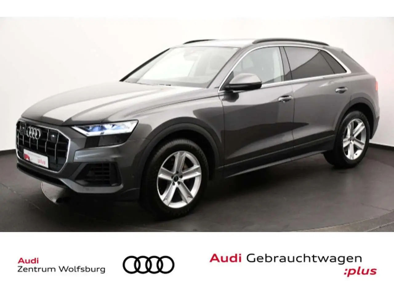 Photo 1 : Audi Q8 2023 Petrol