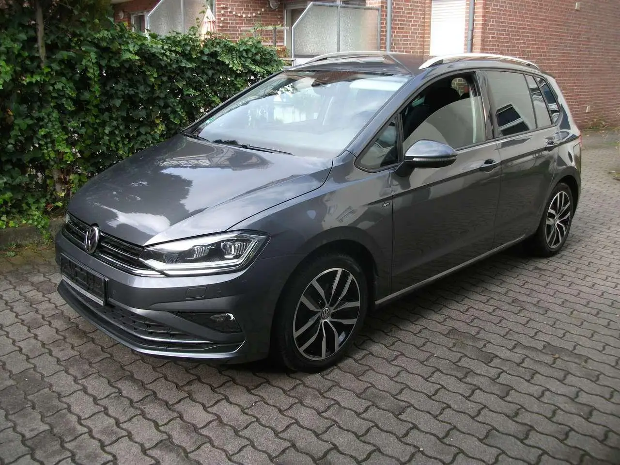 Photo 1 : Volkswagen Golf 2017 Petrol