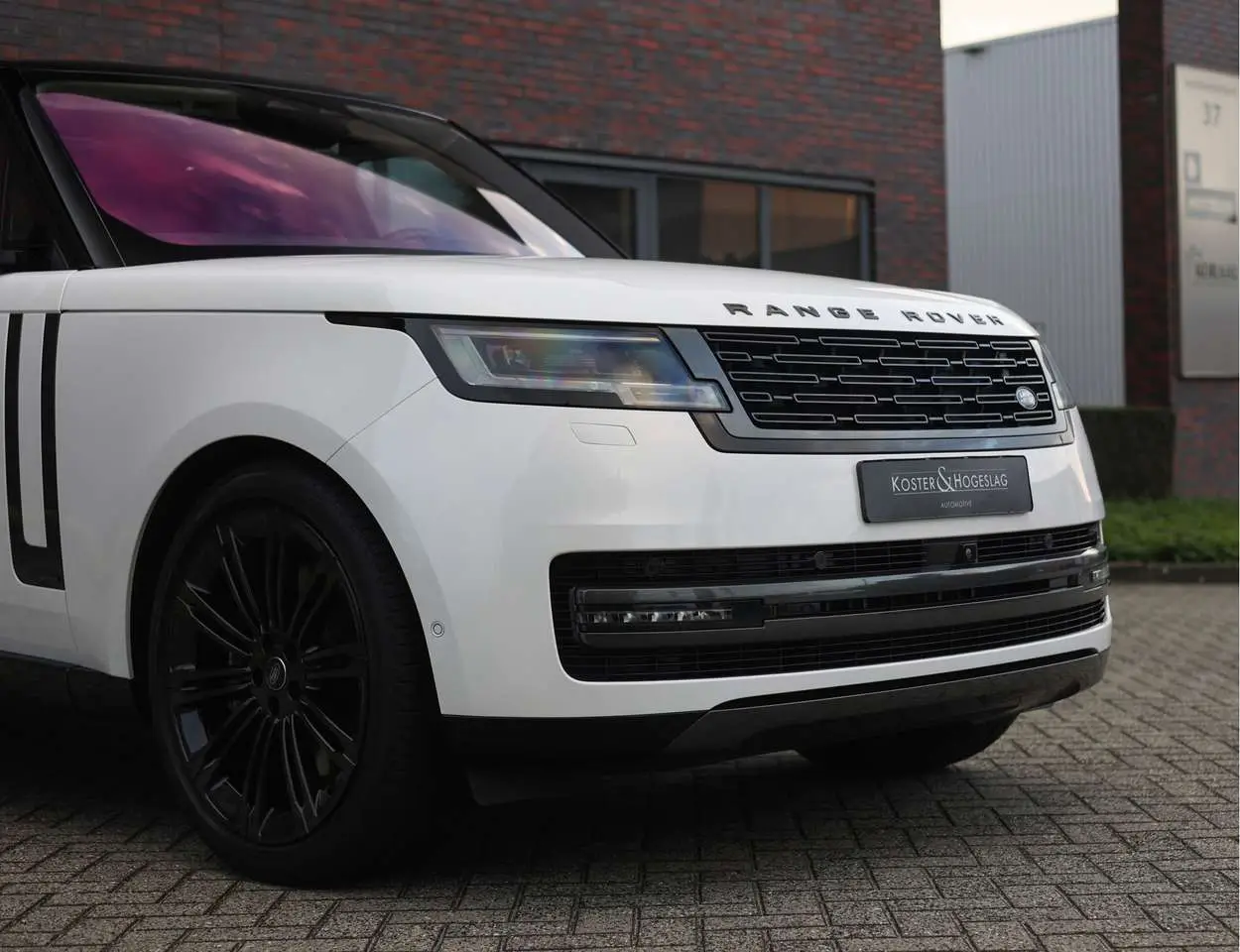 Photo 1 : Land Rover Range Rover 2022 Petrol