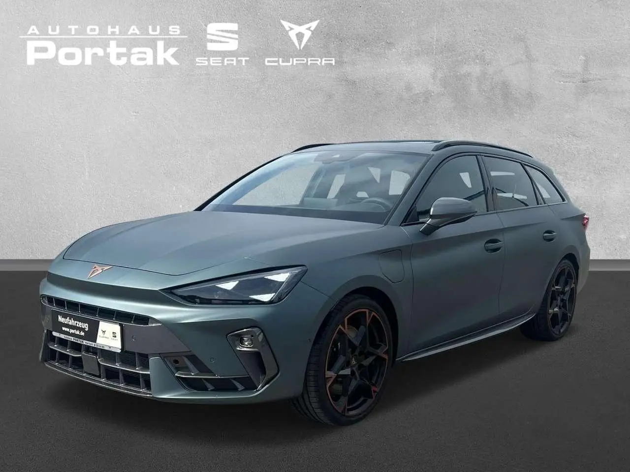 Photo 1 : Cupra Leon 2024 Hybride