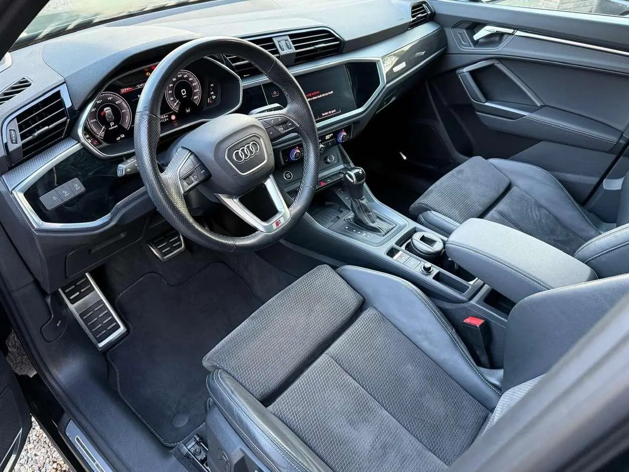 Photo 1 : Audi Q3 2021 Hybride