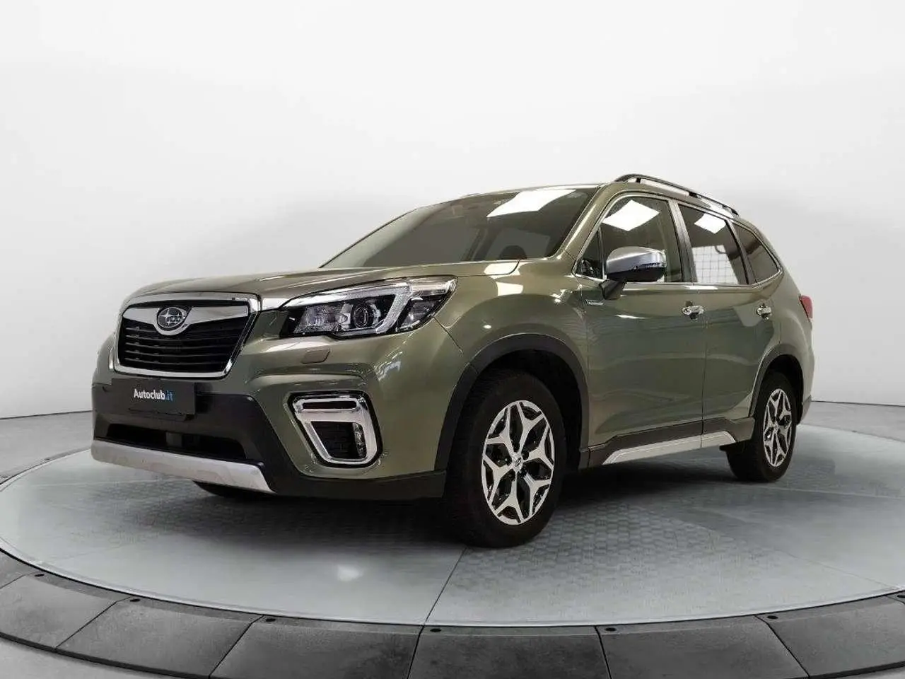 Photo 1 : Subaru Forester 2020 Hybride