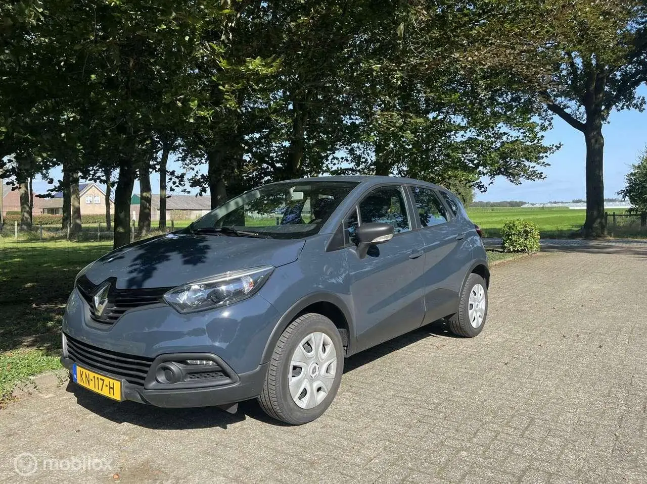 Photo 1 : Renault Captur 2016 Petrol