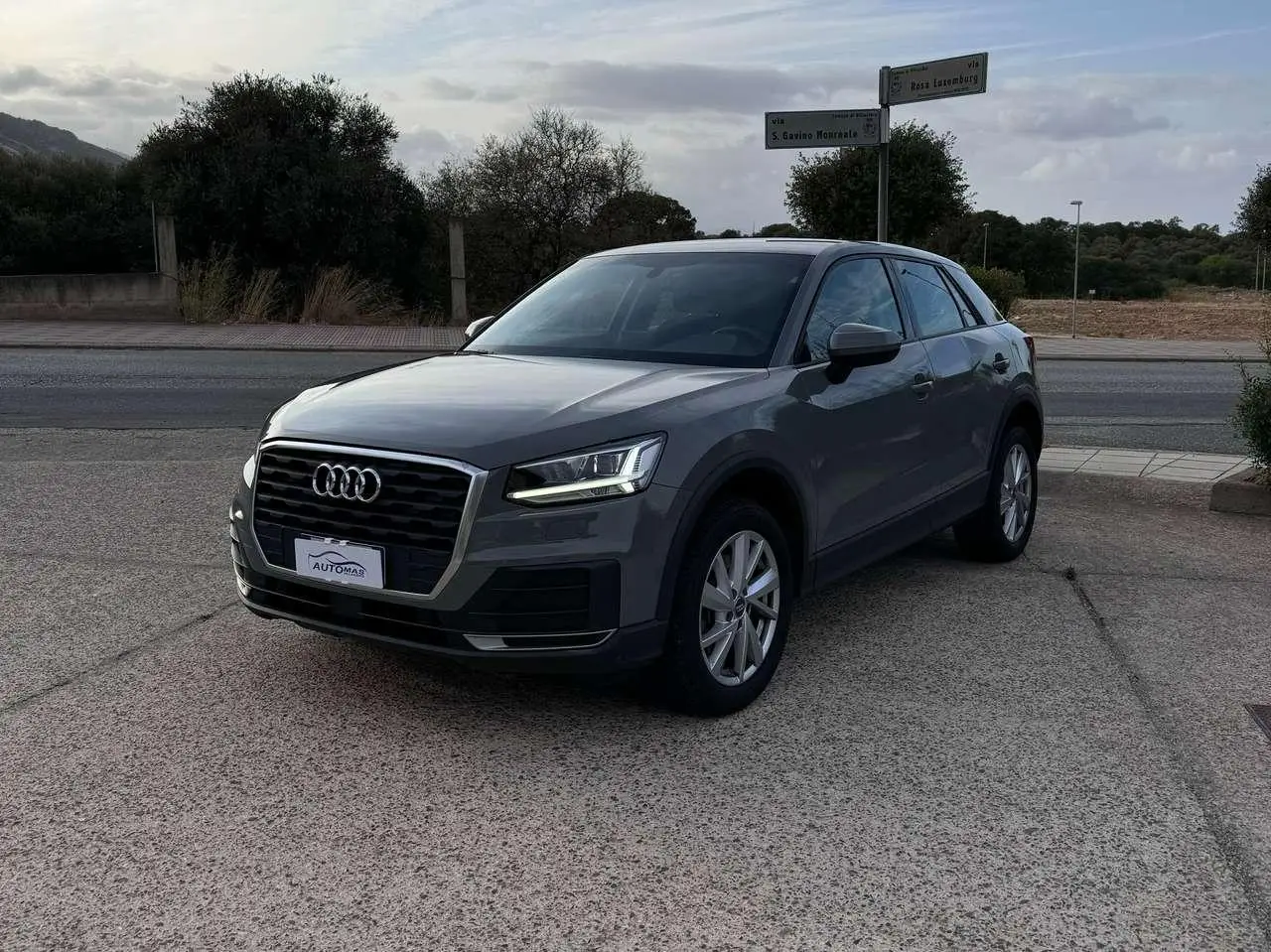 Photo 1 : Audi Q2 2017 Diesel