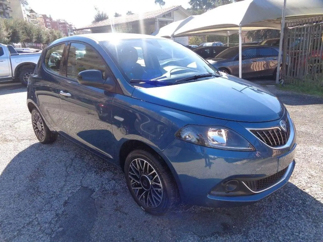 Photo 1 : Lancia Ypsilon 2023 Hybride