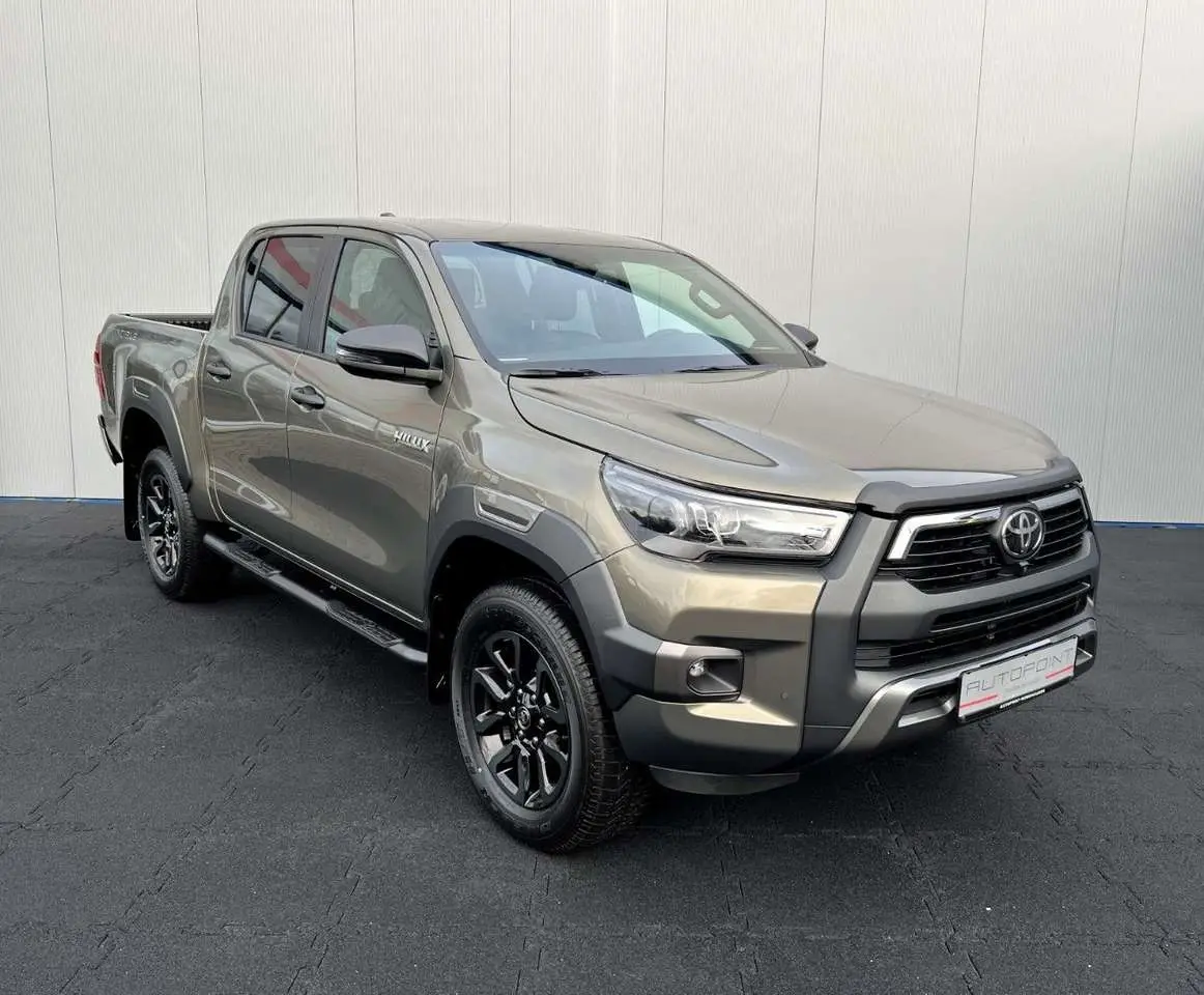 Photo 1 : Toyota Hilux 2023 Diesel