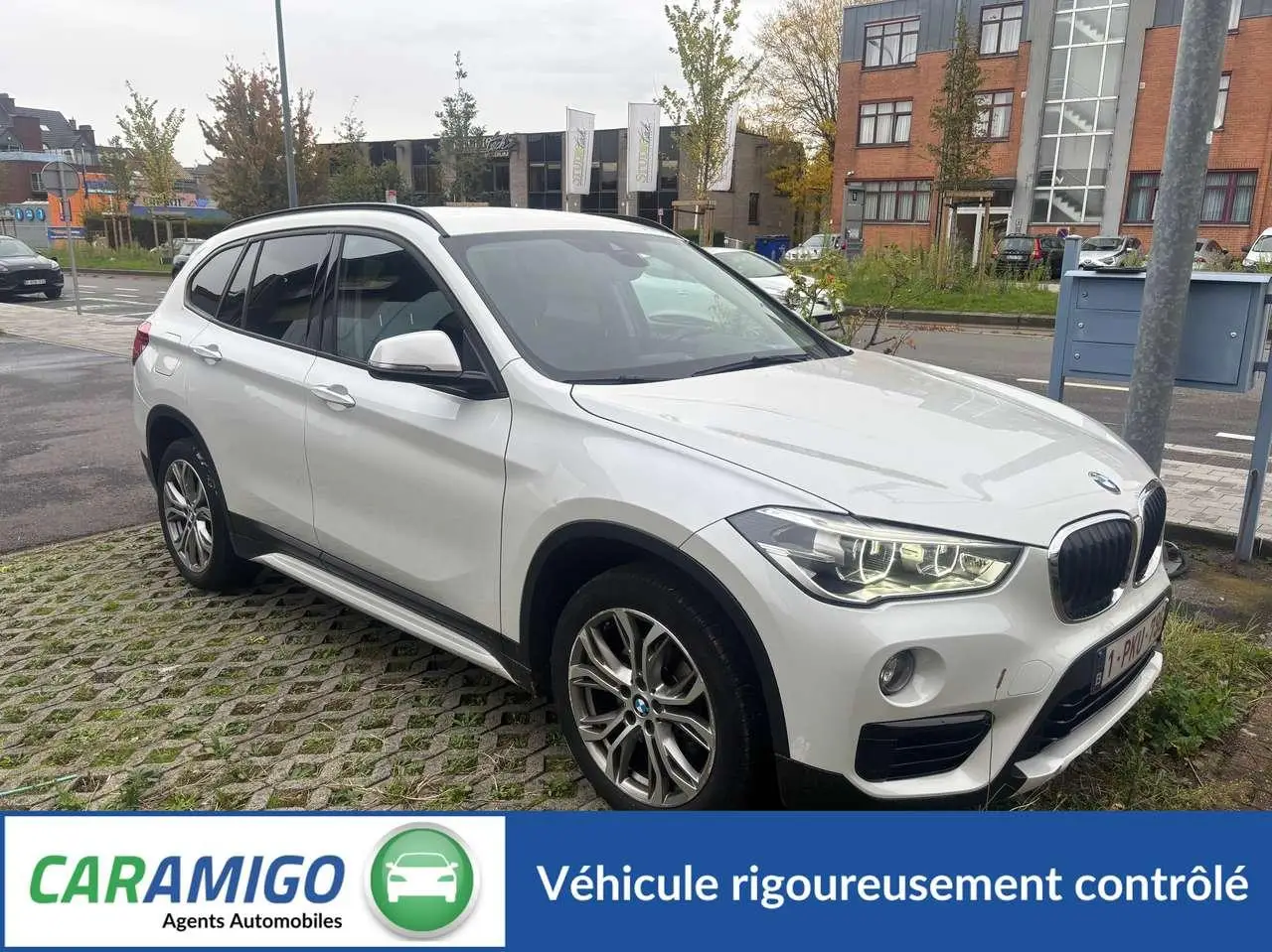 Photo 1 : Bmw X1 2016 Petrol