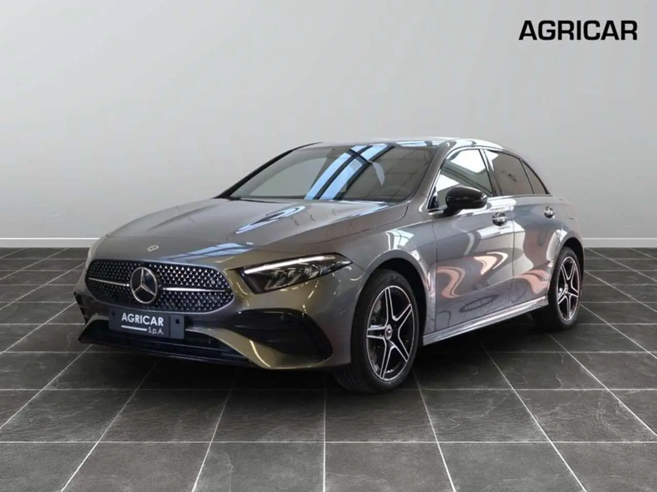 Photo 1 : Mercedes-benz Classe A 2024 Hybrid