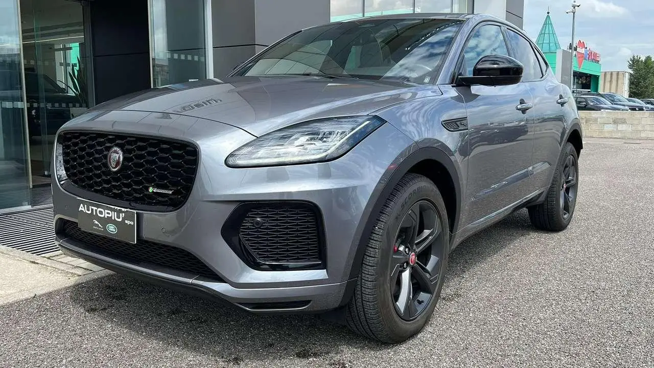 Photo 1 : Jaguar E-pace 2022 Hybrid