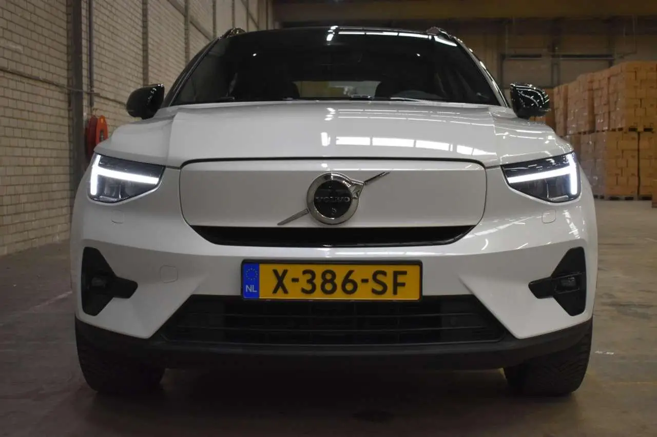 Photo 1 : Volvo Xc40 2024 Electric