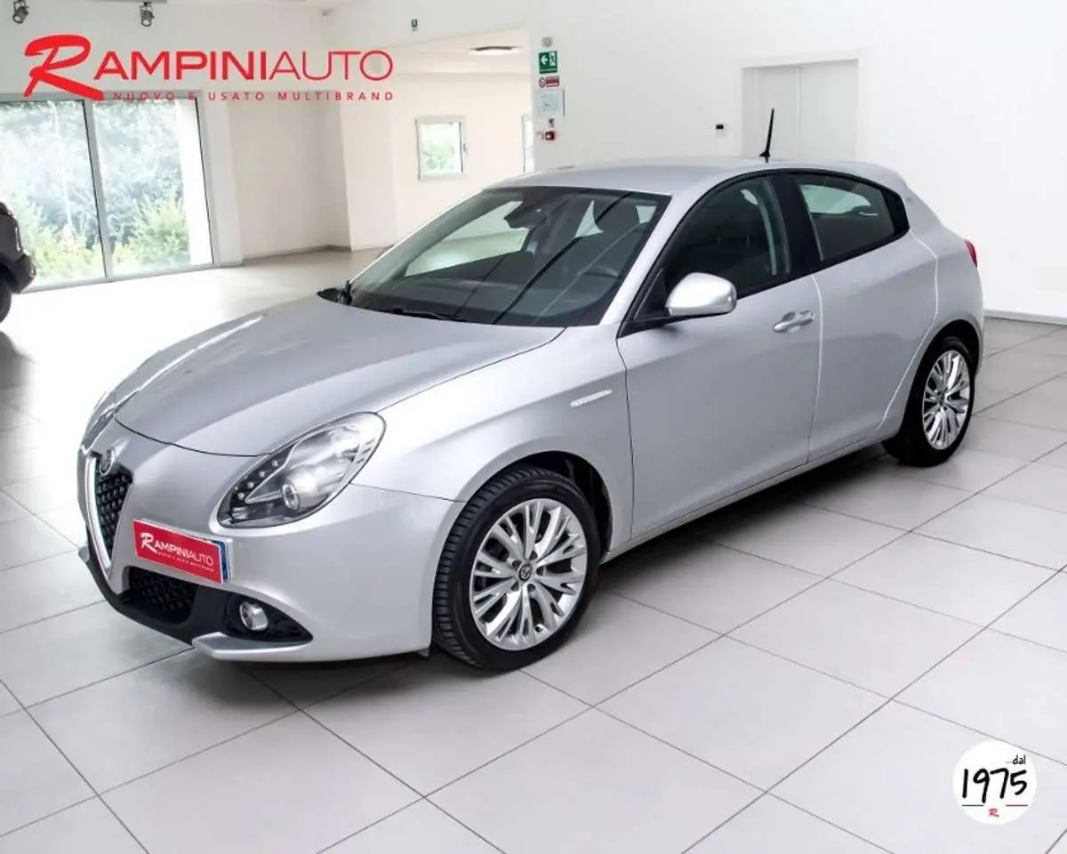 Photo 1 : Alfa Romeo Giulietta 2017 Diesel