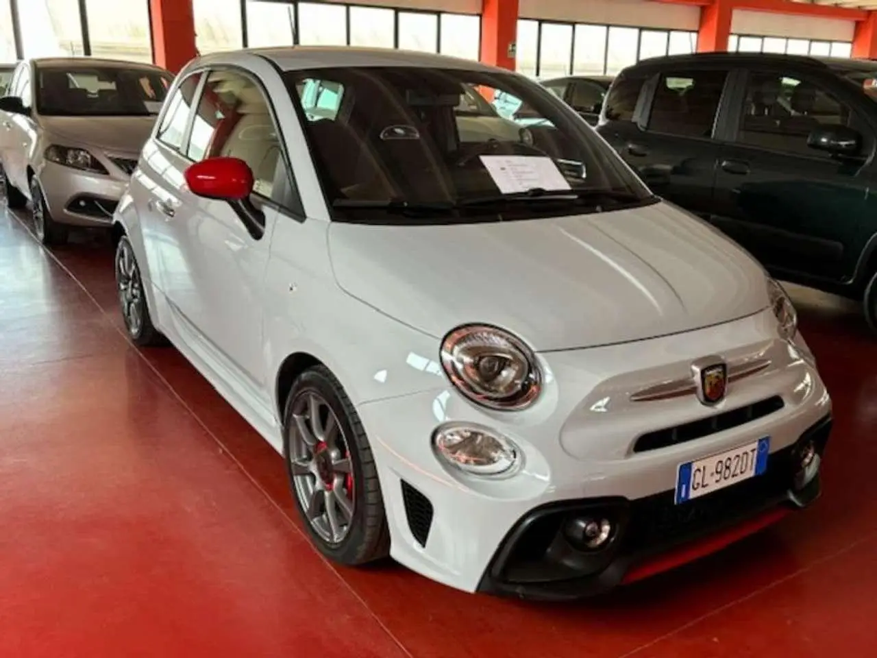 Photo 1 : Abarth 595 2022 Petrol