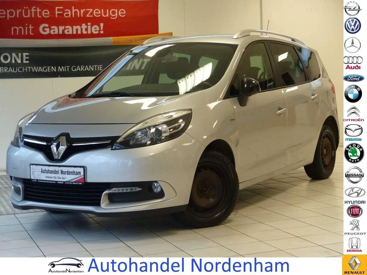 Photo 1 : Renault Grand Scenic 2016 Petrol