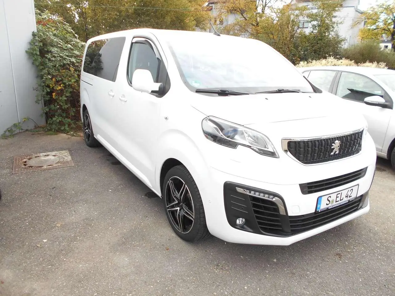 Photo 1 : Peugeot Traveller 2019 Diesel