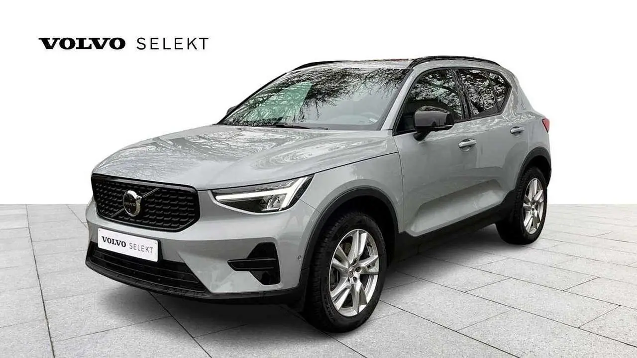 Photo 1 : Volvo Xc40 2024 Petrol