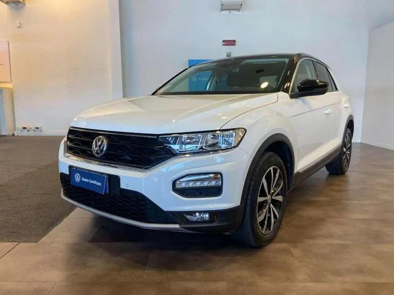 Photo 1 : Volkswagen T-roc 2020 Petrol