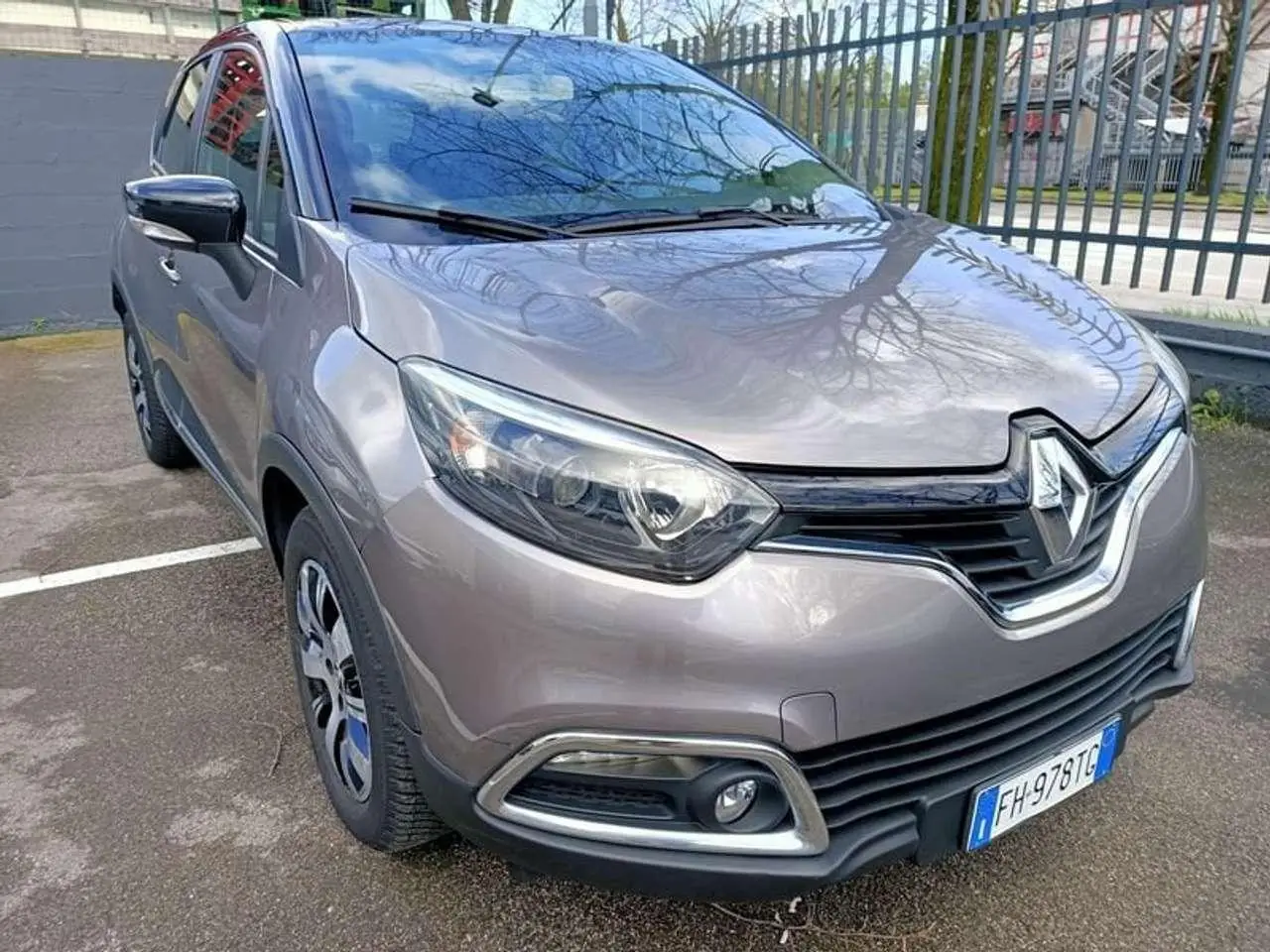 Photo 1 : Renault Captur 2017 Essence