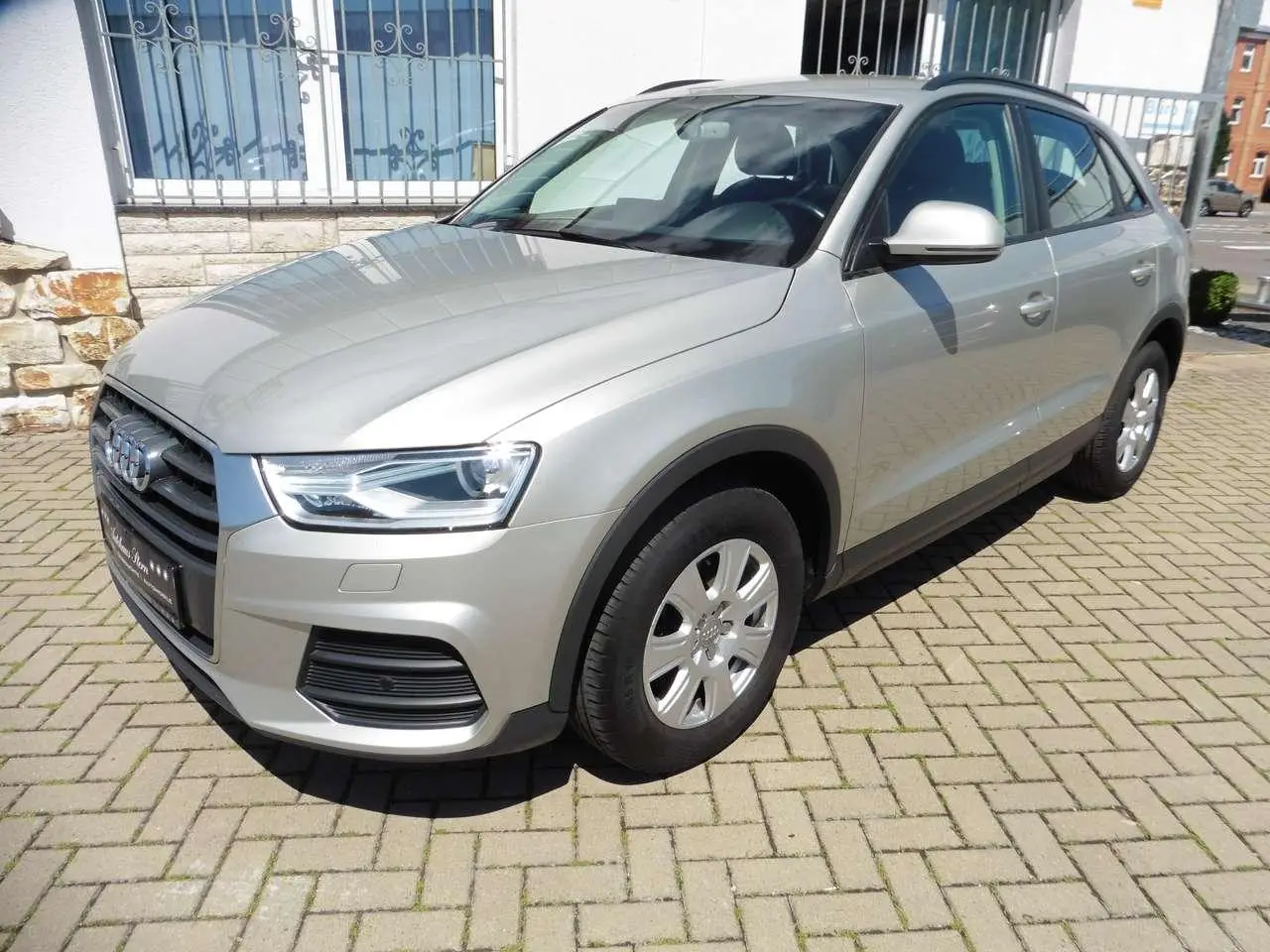 Photo 1 : Audi Q3 2016 Petrol