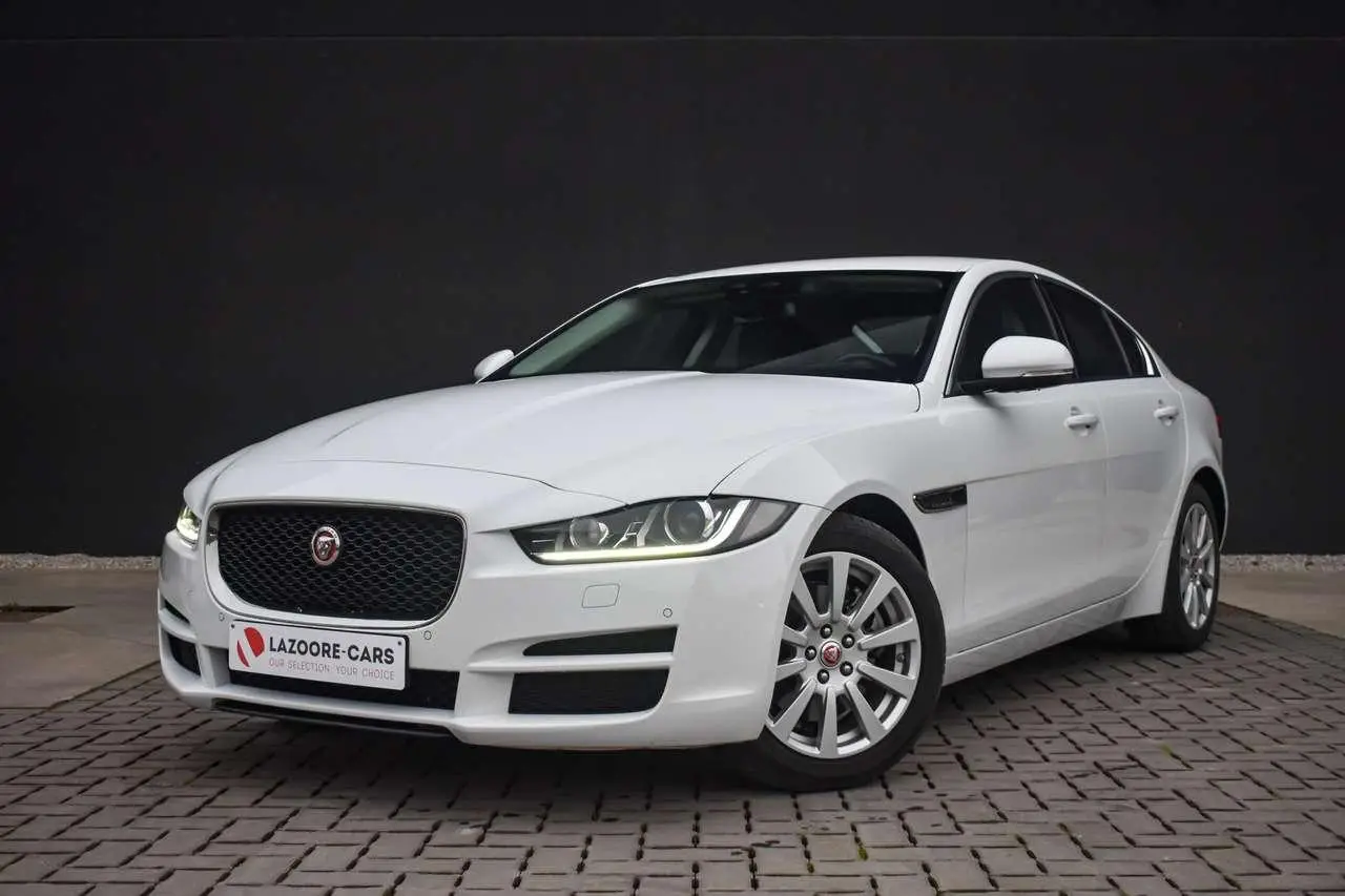 Photo 1 : Jaguar Xe 2018 Diesel