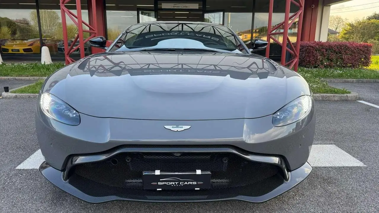 Photo 1 : Aston Martin Vantage 2021 Petrol