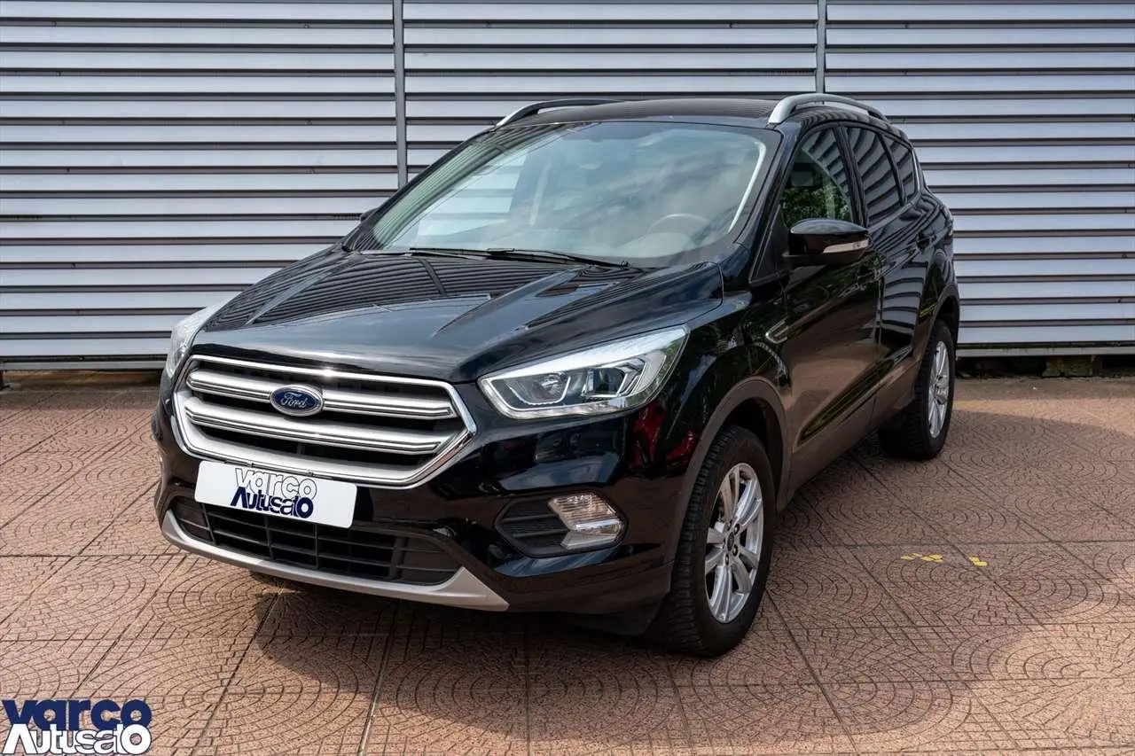 Photo 1 : Ford Kuga 2018 Essence