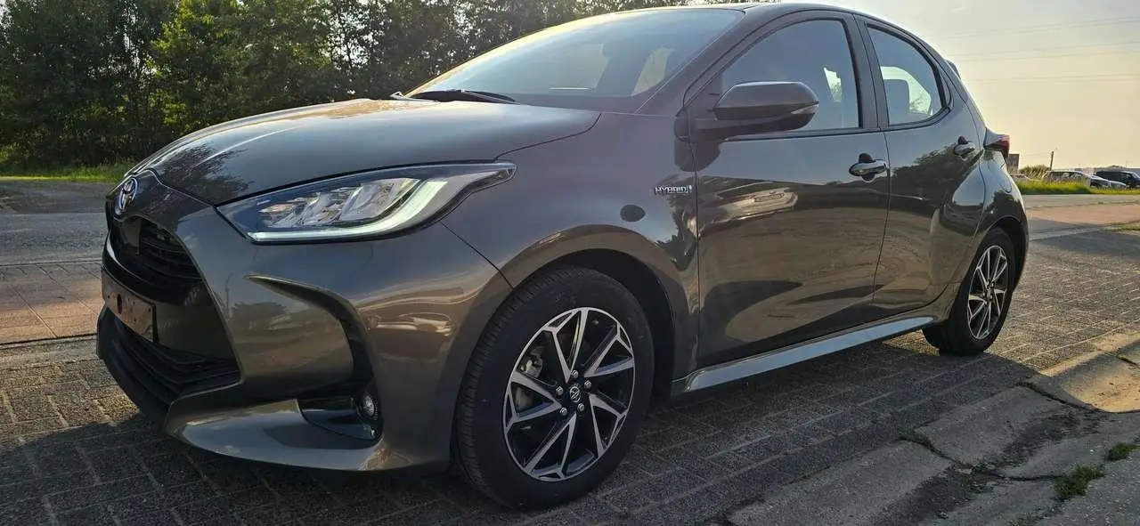 Photo 1 : Toyota Yaris 2021 Hybrid