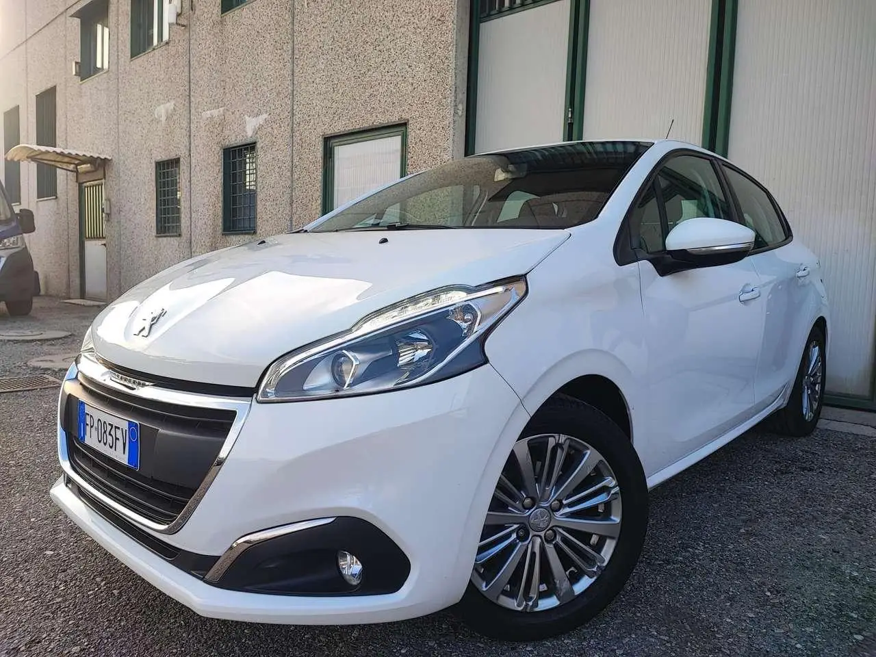 Photo 1 : Peugeot 208 2018 Petrol