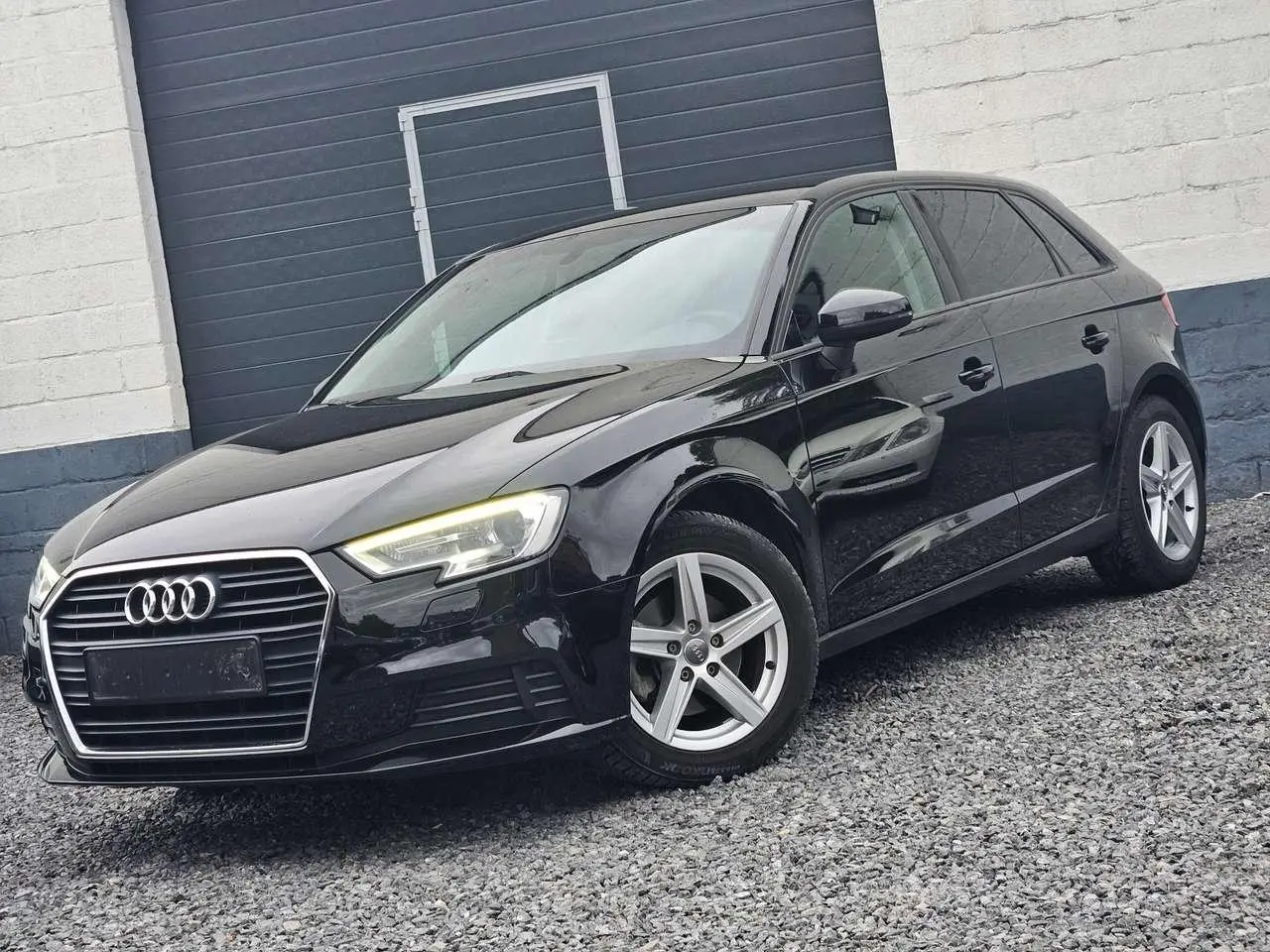 Photo 1 : Audi A3 2019 Diesel