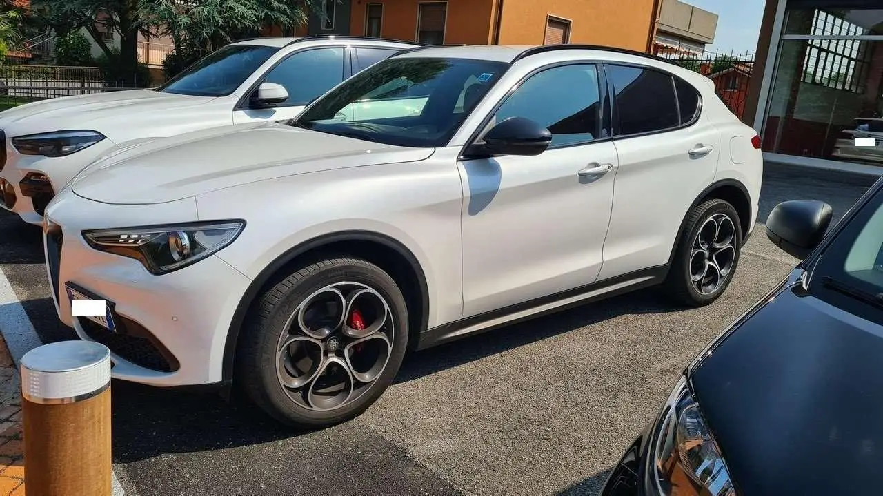 Photo 1 : Alfa Romeo Stelvio 2018 Diesel