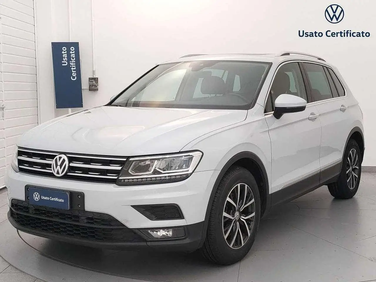 Photo 1 : Volkswagen Tiguan 2018 Essence