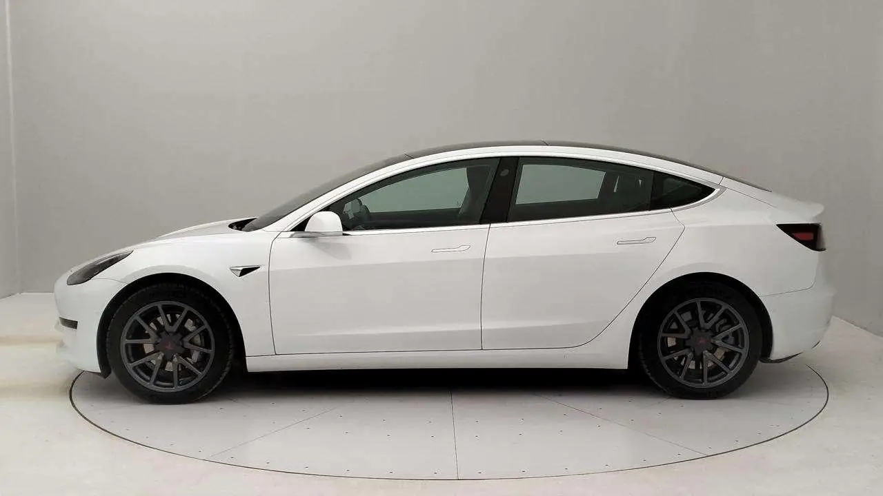 Photo 1 : Tesla Model 3 2020 Électrique