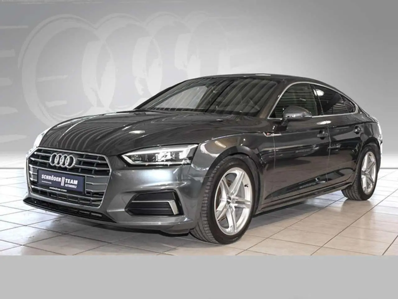 Photo 1 : Audi A5 2019 Petrol