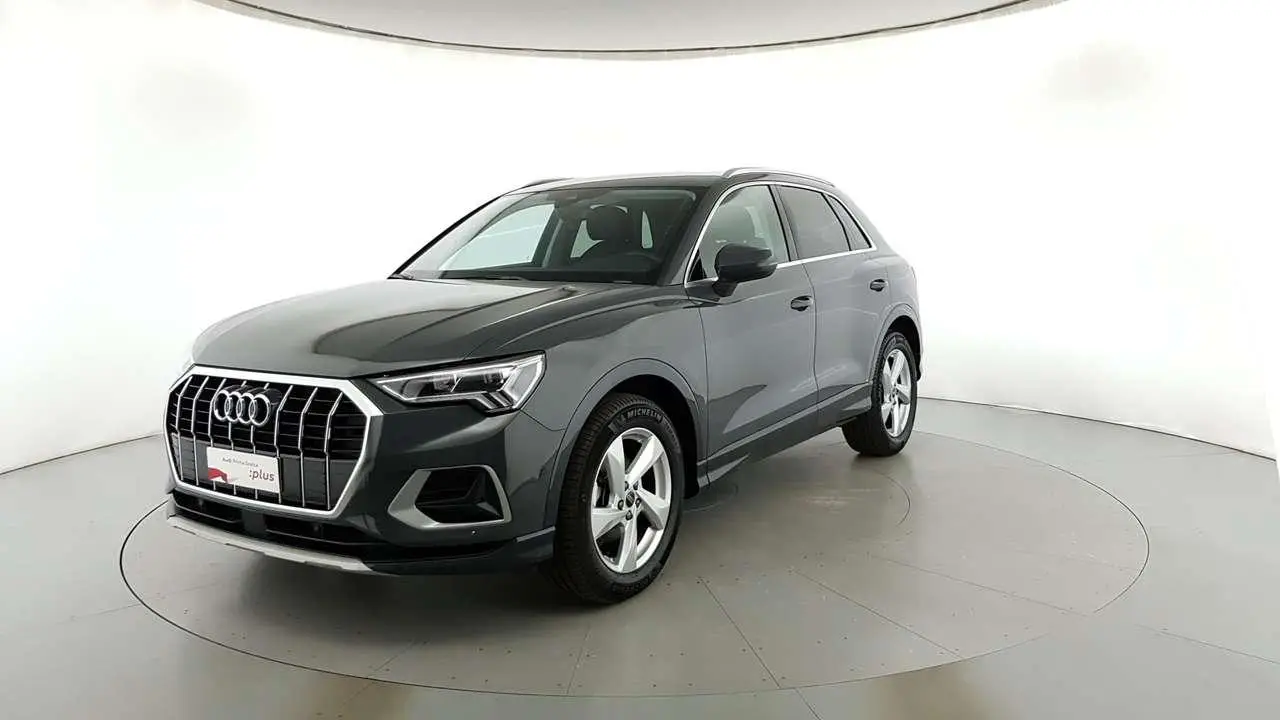 Photo 1 : Audi Q3 2023 Diesel