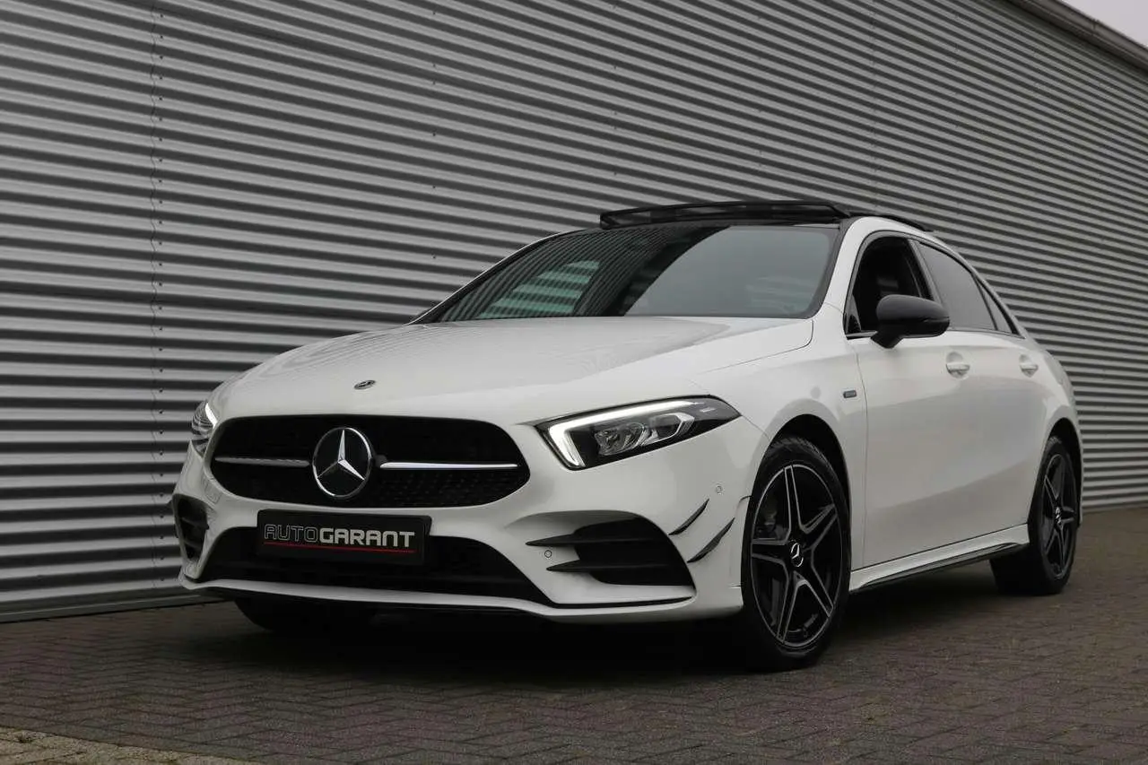 Photo 1 : Mercedes-benz Classe A 2021 Hybride