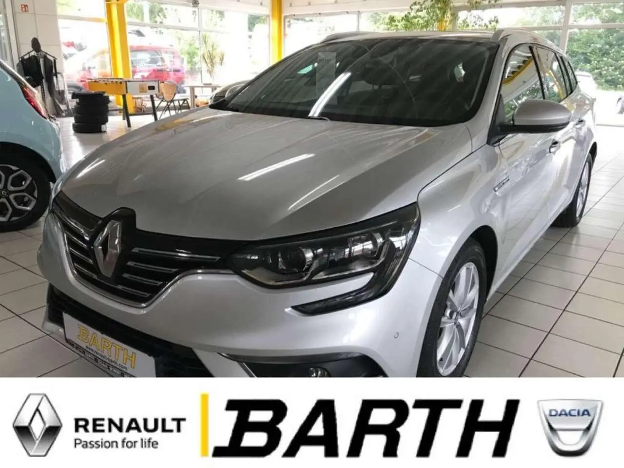 Photo 1 : Renault Megane 2017 Petrol