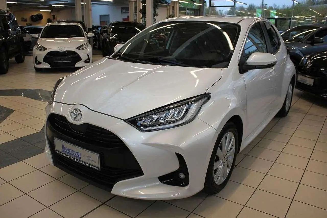 Photo 1 : Toyota Yaris 2021 Essence