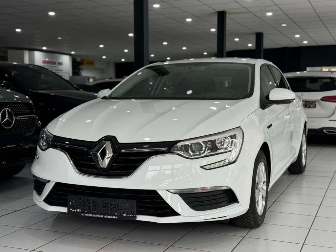 Photo 1 : Renault Megane 2019 Essence