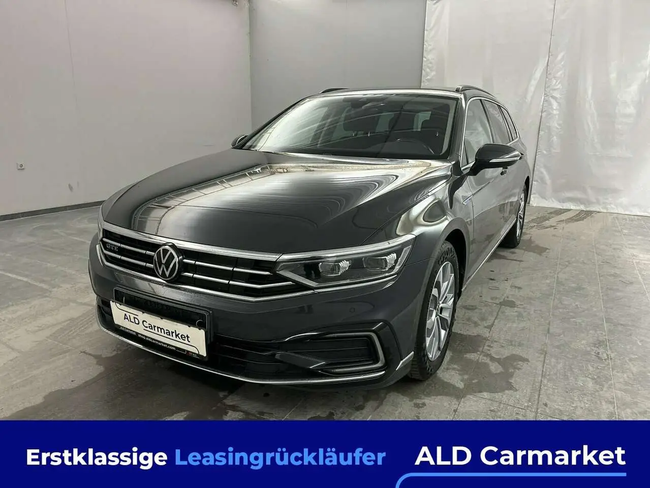 Photo 1 : Volkswagen Passat 2021 Hybrid