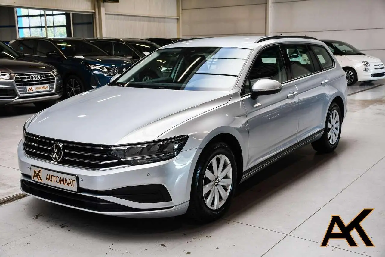 Photo 1 : Volkswagen Passat 2022 Diesel