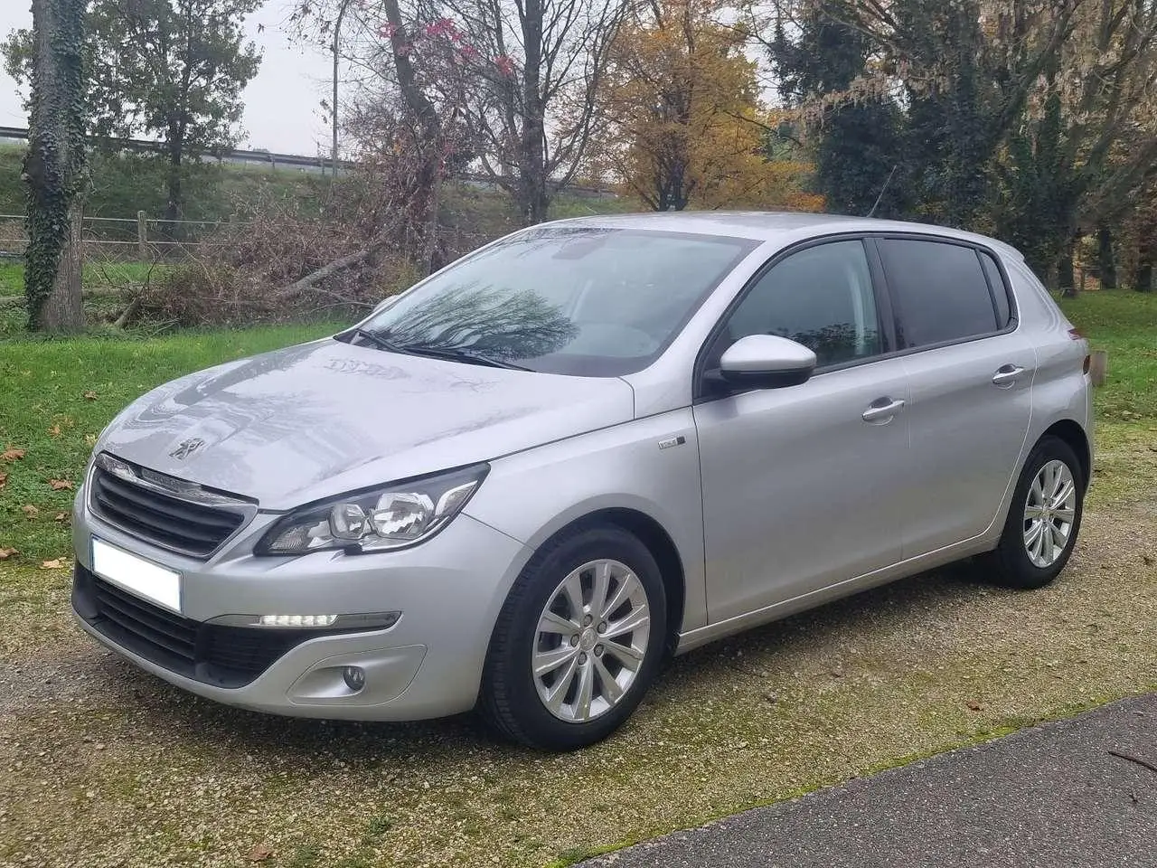 Photo 1 : Peugeot 308 2016 Petrol