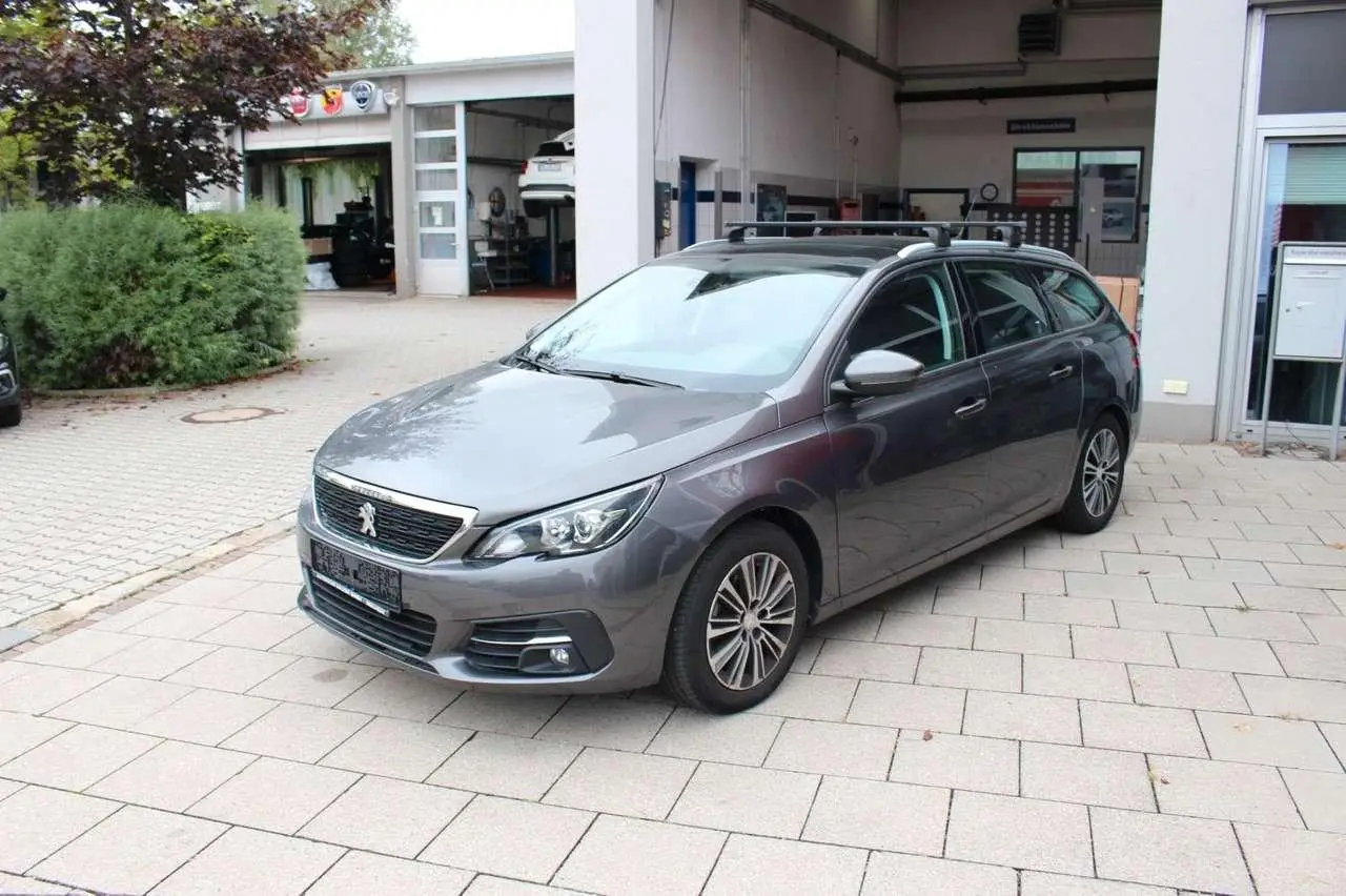 Photo 1 : Peugeot 308 2020 Diesel