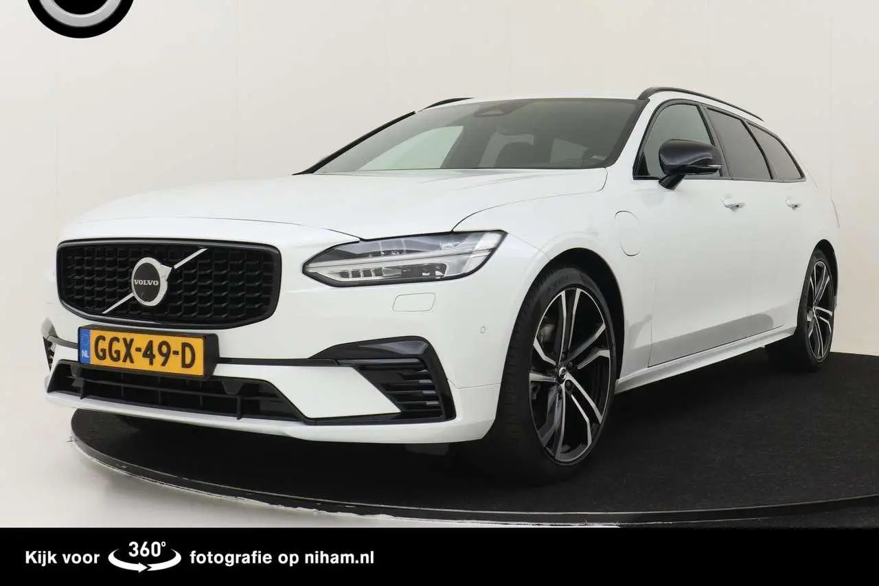 Photo 1 : Volvo V90 2024 Hybride