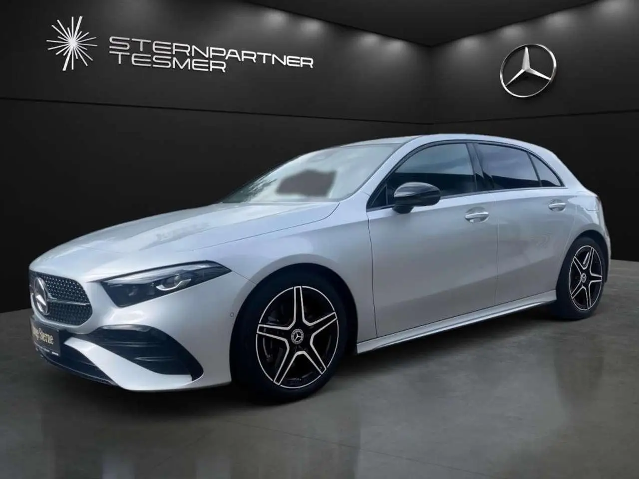 Photo 1 : Mercedes-benz Classe A 2023 Petrol