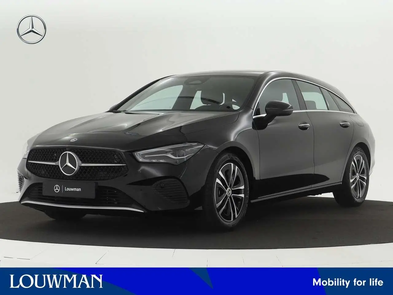 Photo 1 : Mercedes-benz Classe Cla 2024 Petrol