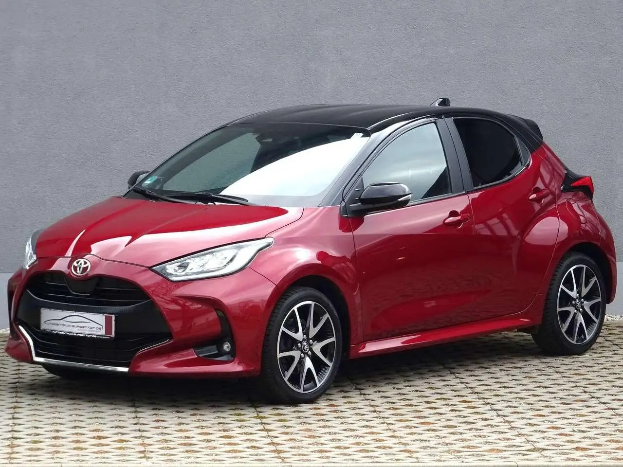 Photo 1 : Toyota Yaris 2021 Petrol