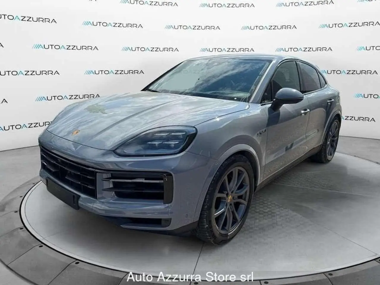 Photo 1 : Porsche Cayenne 2023 Hybrid