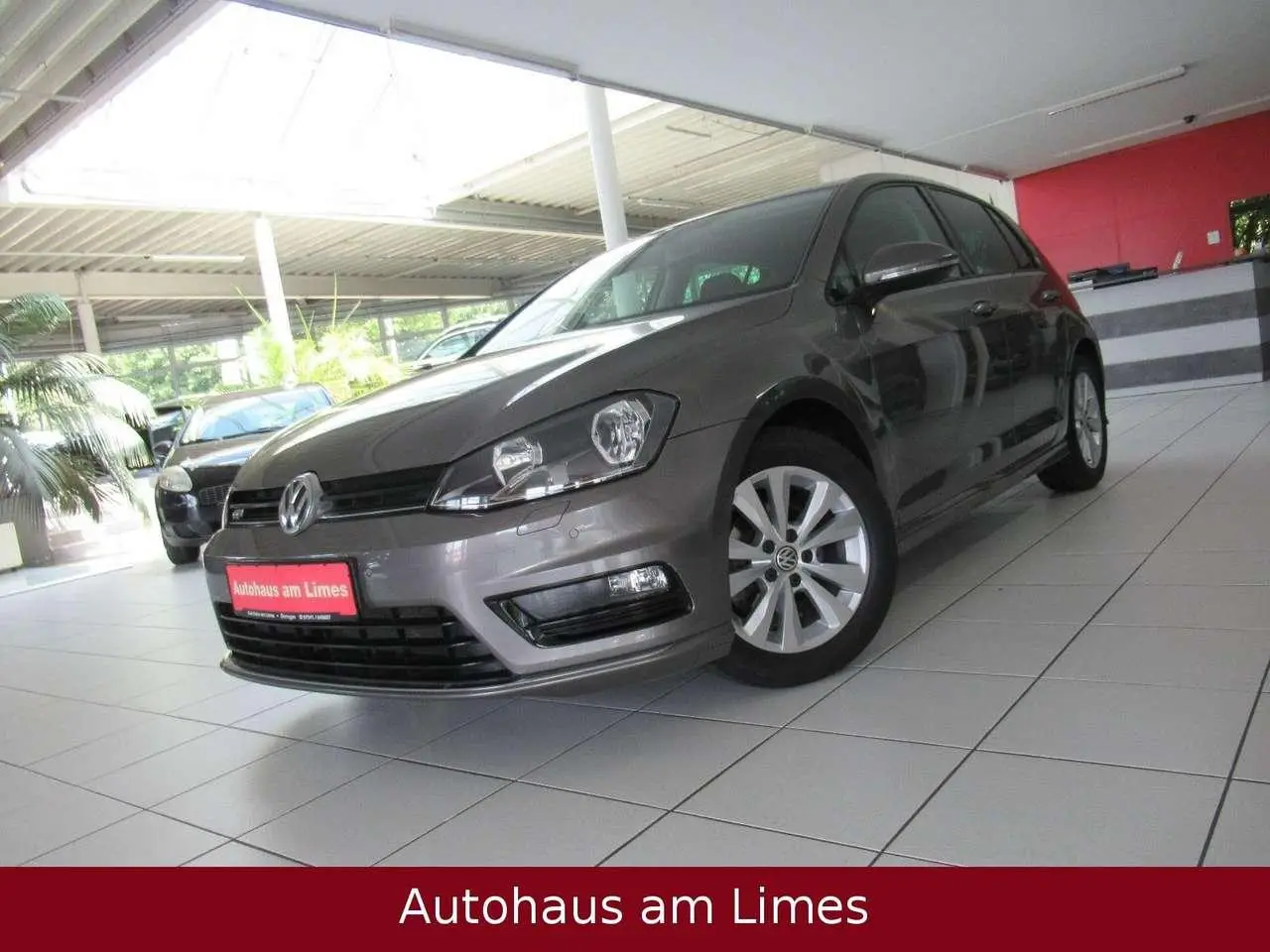 Photo 1 : Volkswagen Golf 2015 Petrol