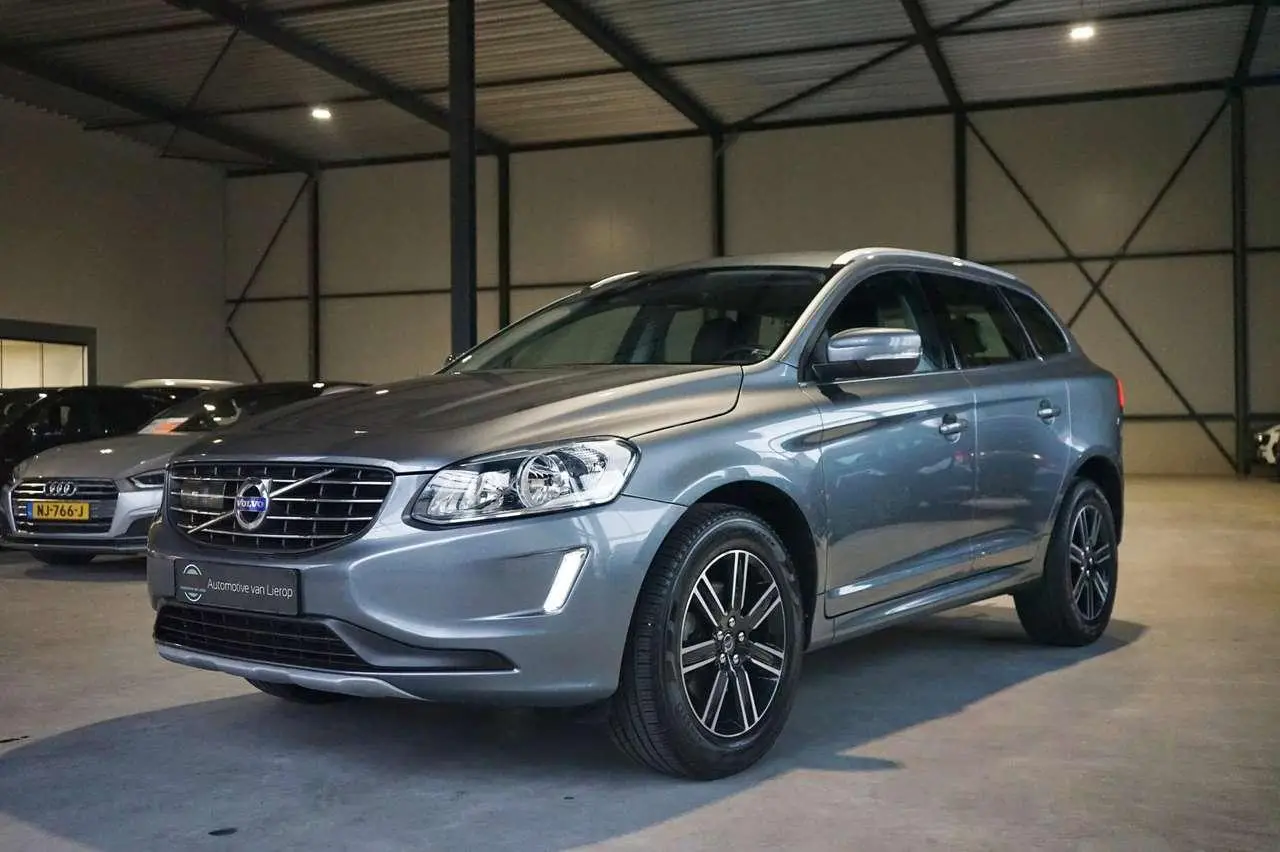 Photo 1 : Volvo Xc60 2017 Petrol