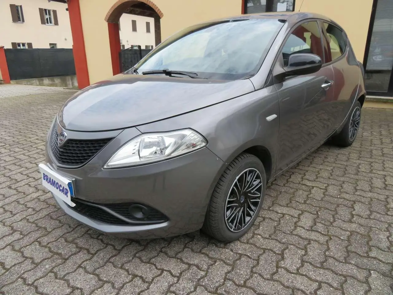 Photo 1 : Lancia Ypsilon 2018 Petrol