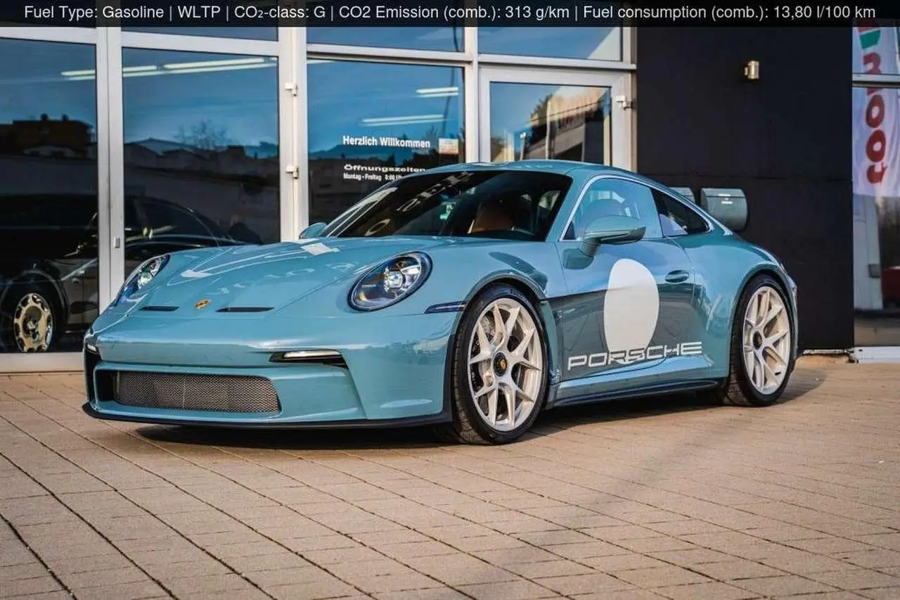 Photo 1 : Porsche 992 2024 Essence